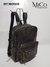 Mochila Madraza -Negro Crocco con Dorado