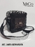 Bandolera Santa Bernardita - Negro Textura Reptil Detalles Plata