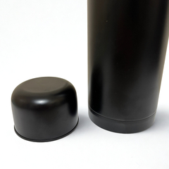 Imagen de TERMO MEDIA MANIJA NEGRO 1LT
