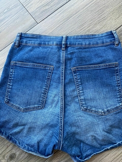 A-016 SHORT H&M T: US 8 en internet