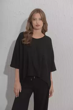 REMERA AMARA