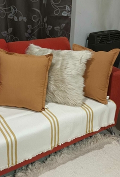 Almohadon Tusor Avellana 50X50 - comprar online