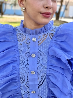 Blusa Rita na internet