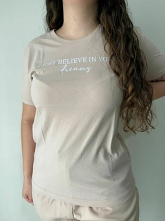 T-shirt Just Believe - comprar online