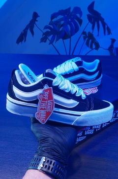 VANS KNU SKOOL