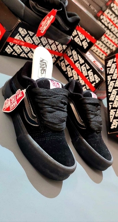 Imagen de VANS KNU SKOOL TOTAL BLACK