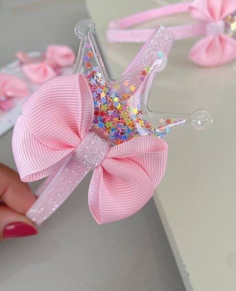 Arco - Coroa com confetes de estrelinhas