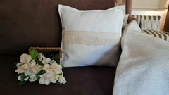 FUNDA GABARDINA BLANCA CON DETALLES NATURAL - comprar online