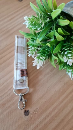 LLAVERO RAYAS BEIGE