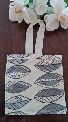 BOLSITA PARA AUTO HOJAS