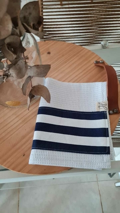 REPASADOR TELA NIDO A RAYAS AZUL