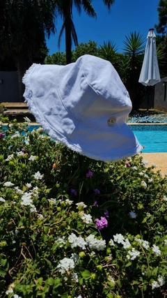 GORRO PILUSO BLANCO - comprar online