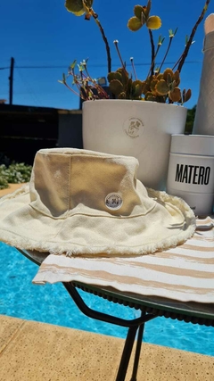GORRO PILUSO NATURAL en internet