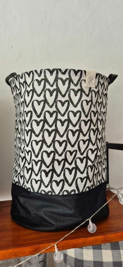 CESTO DE ROPA/JUGUETES CORAZONES