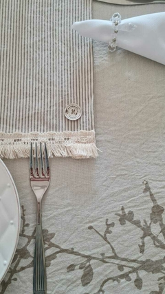 Imagen de MANTEL TUSOR BOTANICO CEREZO GRIS