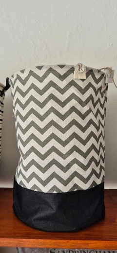CESTO ROPA/JUGUETES ZIG ZAG GRIS