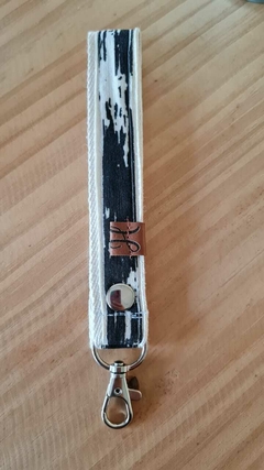 LLAVERO RAYAS NEGRAS - comprar online