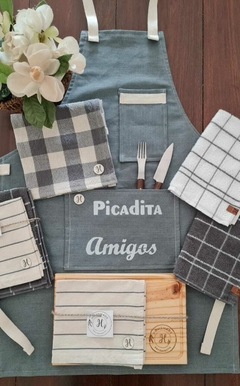 DELANTAL DE JEAN PICADITA AMIGOS en internet