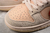 Nike Dunk Low “Carpet Swoosh” na internet