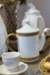 Bule de porcelana com detalhes em Vime