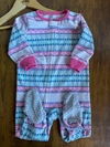 Macacão carters em fleece 12 meses