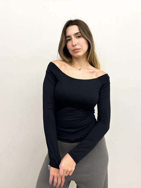 Blusa Manga Longa Cora Preta - comprar online