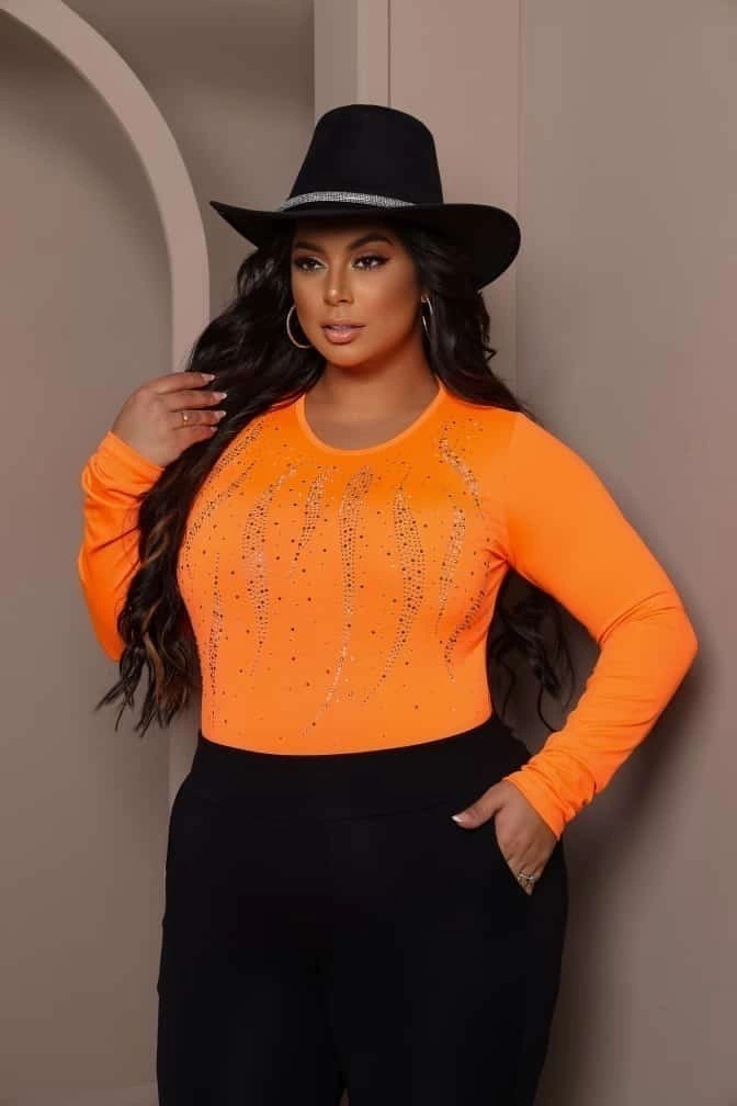 Body Plus Size Manga Longa
