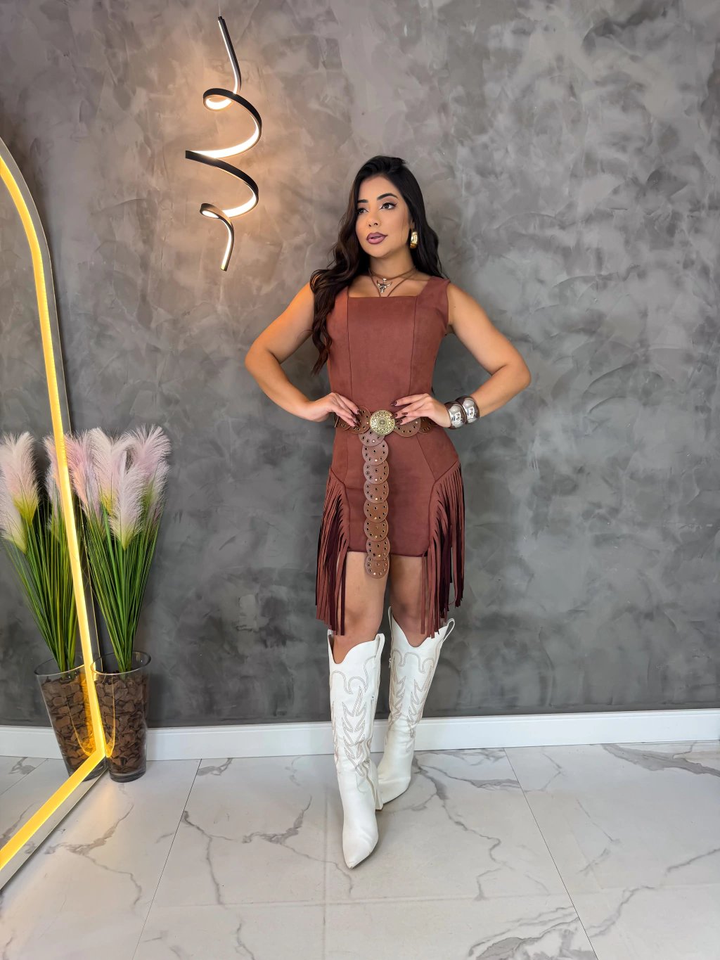 Vestido no Suede com Franjas