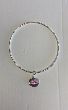 Bracelete com pingente boquinha cravejada. Prata 925