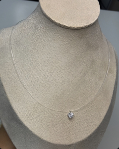 Colar ponto de luz. Fio de nylon. Prata 925