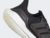 Adidas UltraBoost 21 Core Black na internet