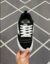 Vans Knu Skool Black true White na internet