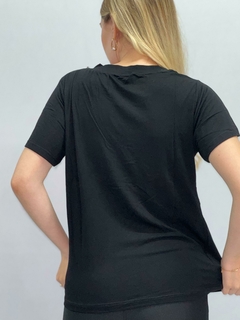 T-shirt Camiseta Preta - 0082 - Bea Vest