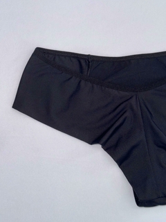 Calcinha Fio Duplo Lateral Larga Preta - 0058 - Bea Vest