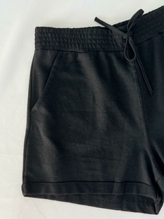 Shorts Moletin Preto - 0111 na internet