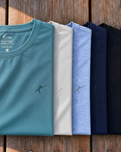 Camiseta Básica Lori Masculina - Azul Marinho na internet