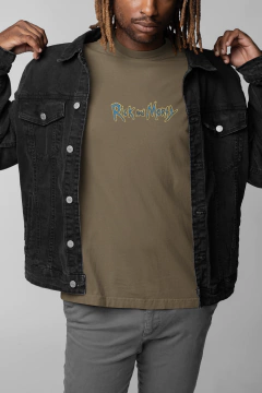 Camiseta Oversized - Rick and Morty - Plumarium Clothes® - Bordados Personalizados