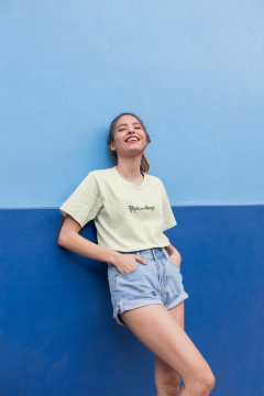 Camiseta Oversized - Rick and Morty na internet