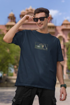 Camiseta Oversized - Levi na internet