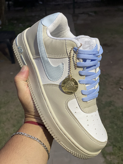 Nike Air Force Moneda - ShoesCross