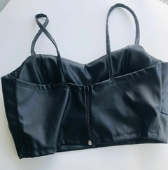 Cropped Couro Fake - comprar online