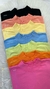 Conjunto de camisetas de gola alta em várias cores, incluindo preto, pêssego, amarelo, azul, verde, laranja e rosa.