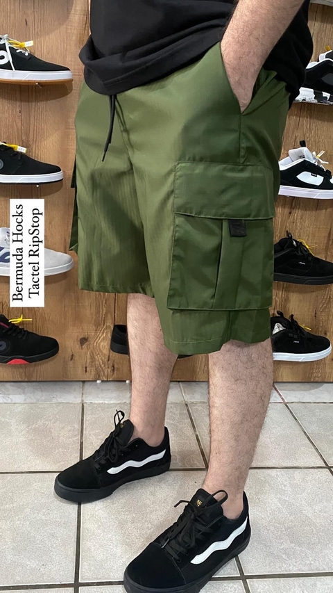 BERMUDA HOCKS SINTETICO CARGO STILL VERDE – OP23144