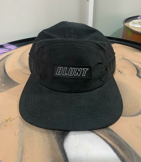 BONÉ FIVE PANEL TASLON PRETO