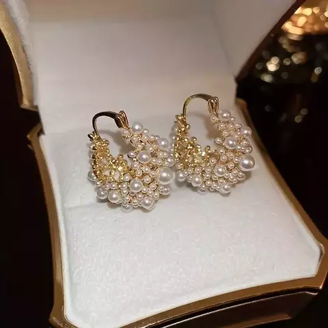 Pendientes de aro de estilo francés elegante y de lujo