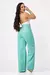 CALCA JEANS WIDE LEG MODELADORA DE CORTE SOFISTICADO E CINTURA ALTA - COR VERDE TURQUESA na internet
