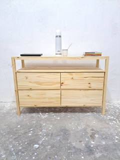 COMODA MINIMALISTA