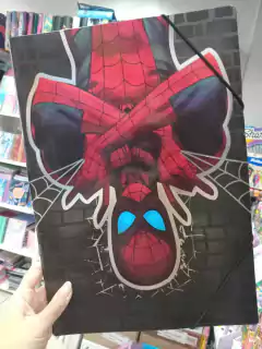 Carpetas tres solapas con elastico SPIDERMAN (Modelo segun disponibilidad de stock) - comprar online