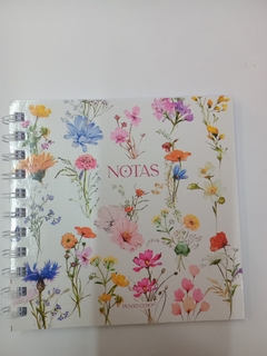 Libreta 15x15cm RAYADA PUNTO CERO en internet