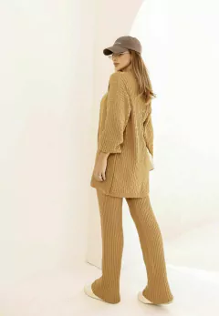 Trijunto Bianca na internet